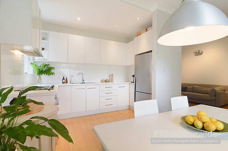 3/126 Chuter Avenue RAMSGATE BEACH 3