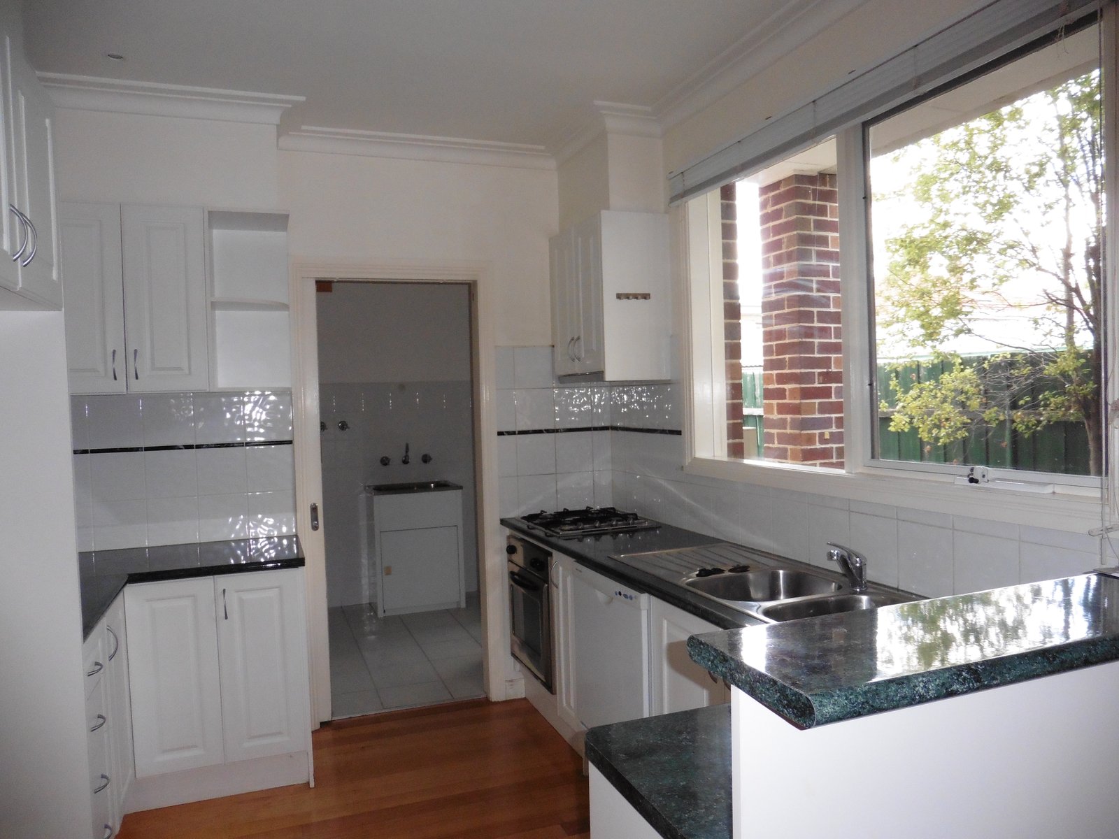 Gallery: 3/129 Balcombe Road