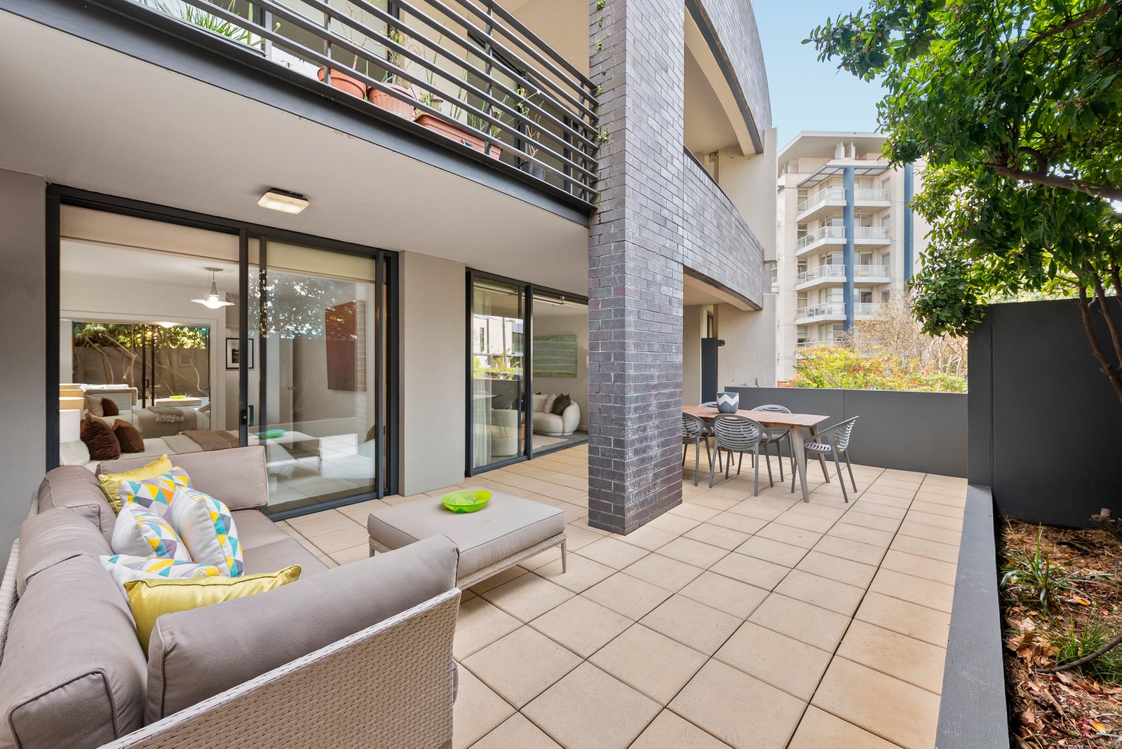 Gallery: 312/99 River Street