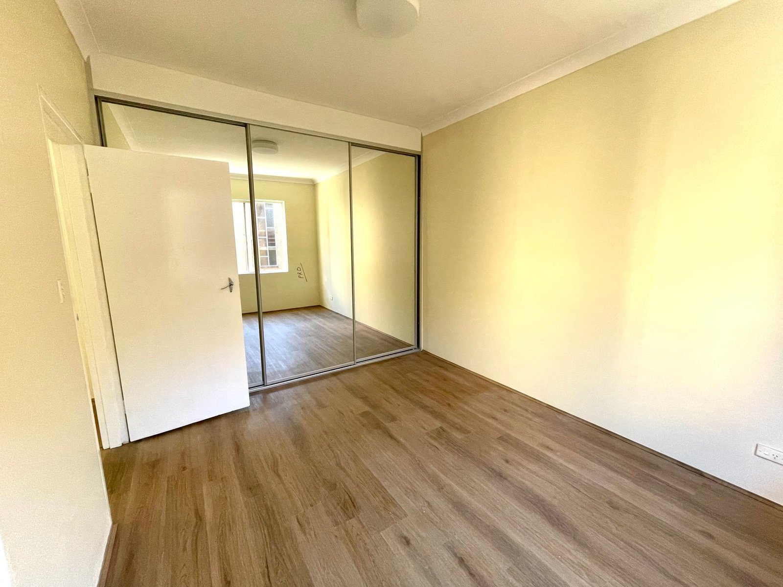 3/13-15 Eden Street ARNCLIFFE 3