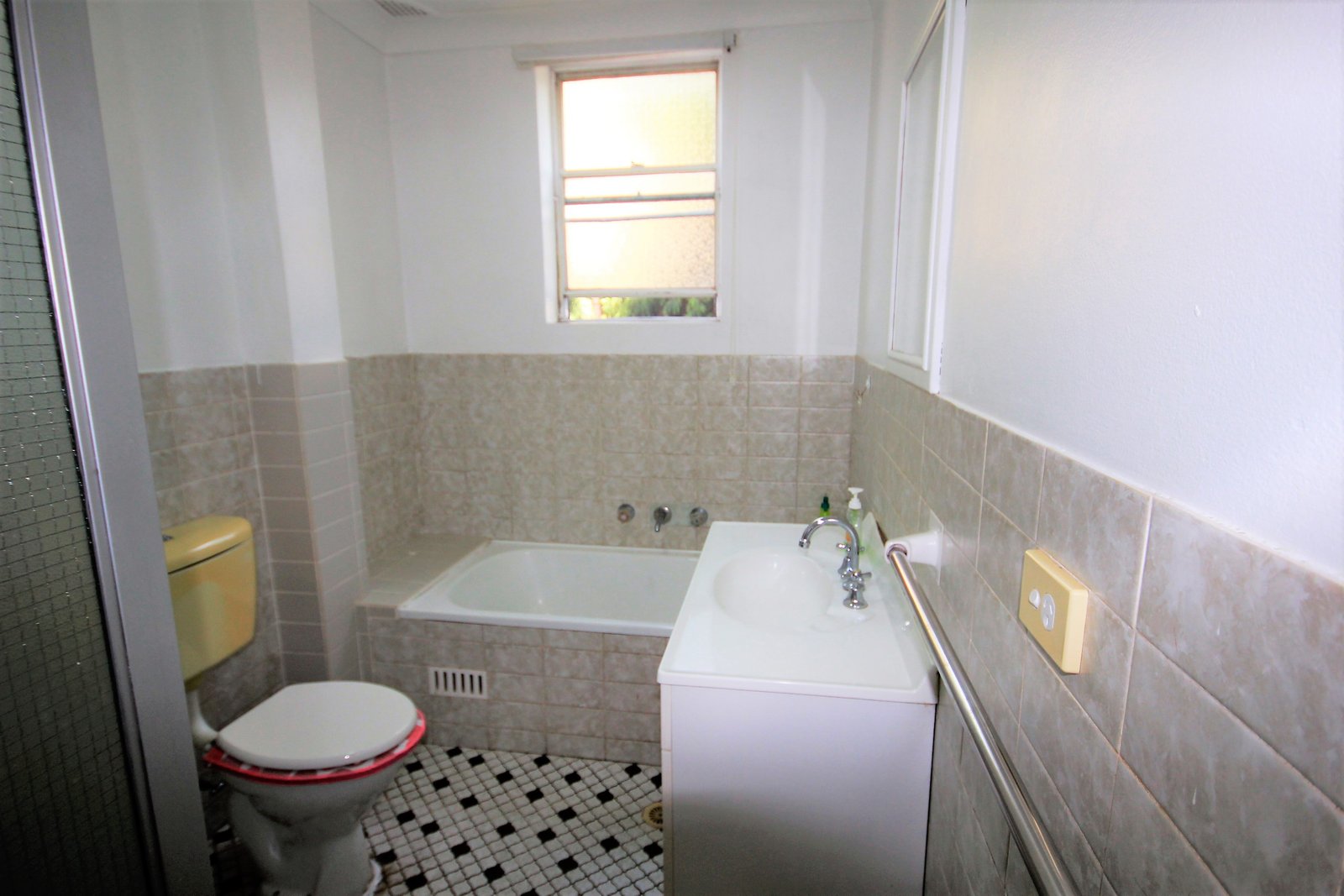 3/13-15 Illawarra Street ALLAWAH 4