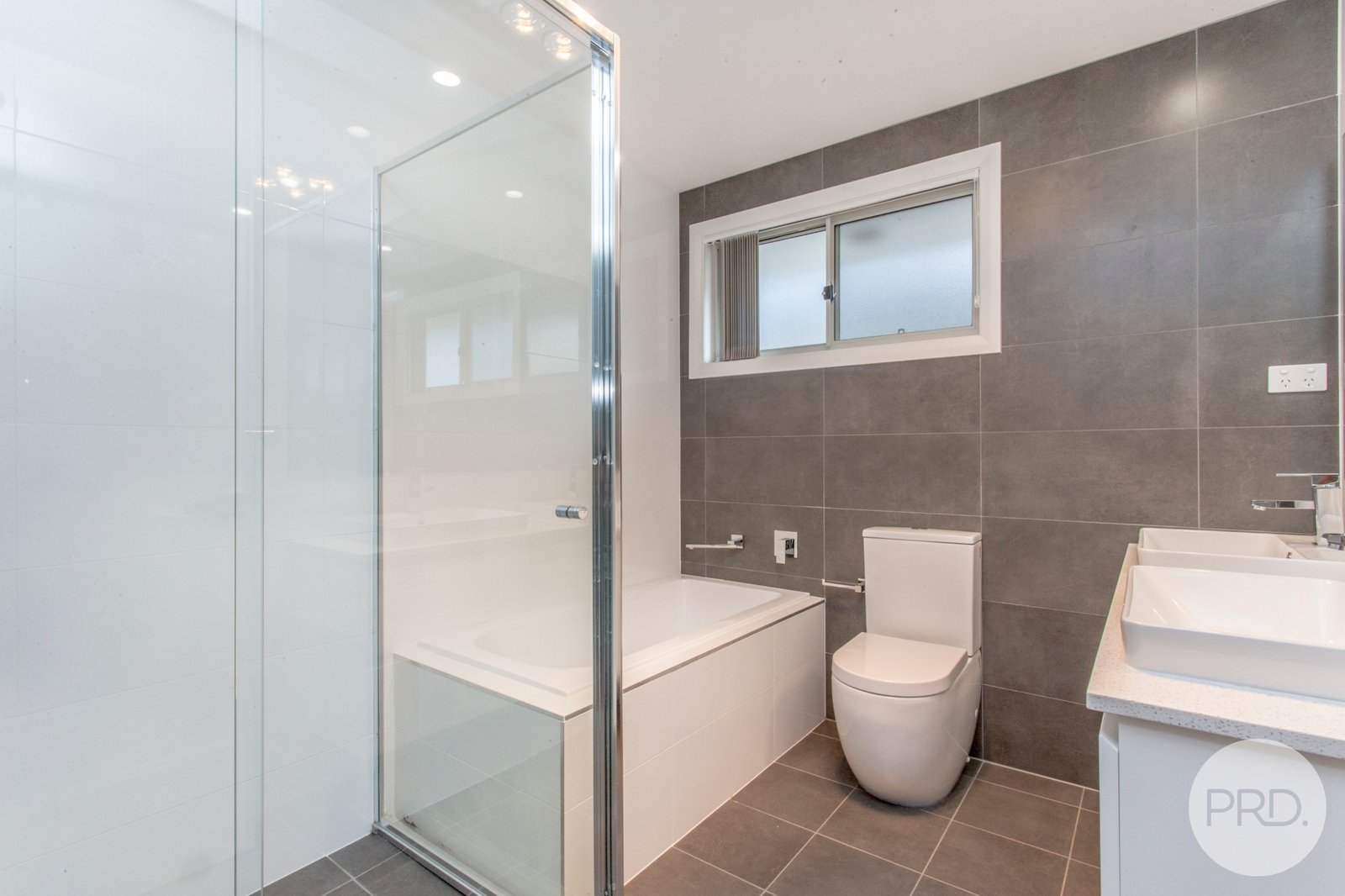 3/13 Algie Cresent  Kingswood 8