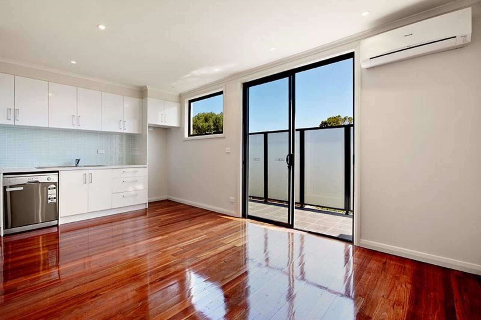 Gallery: 3/13 Chapel Road