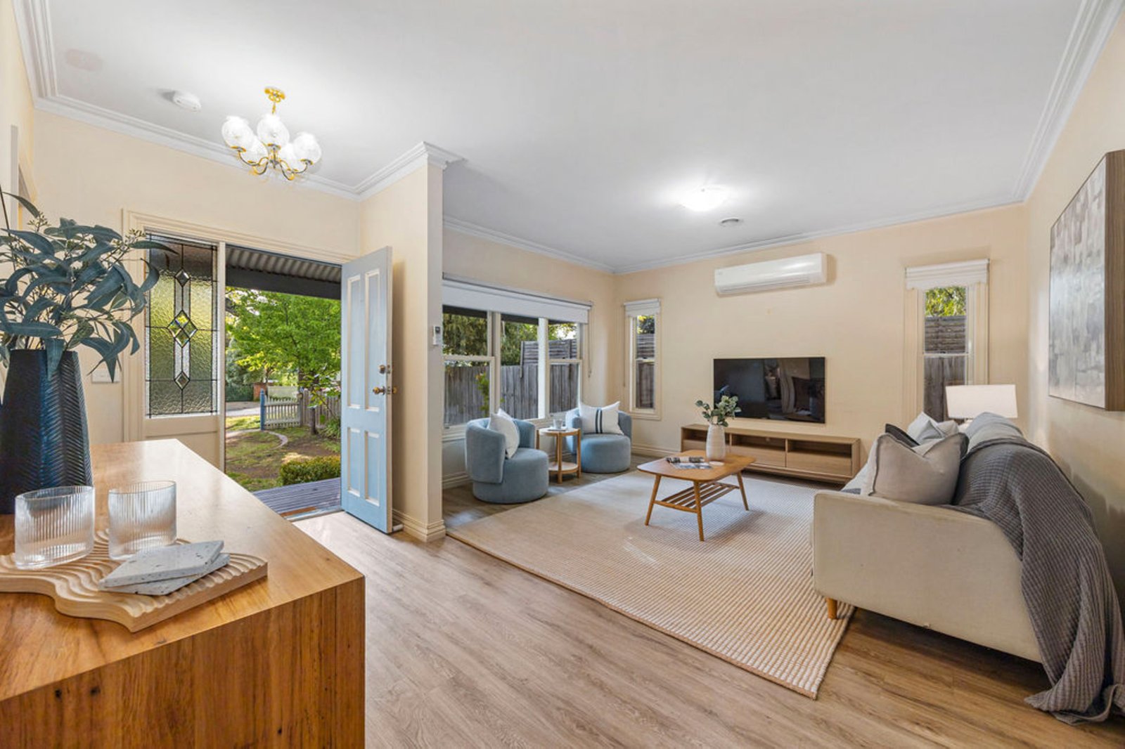 Gallery: 313 Clayton Street