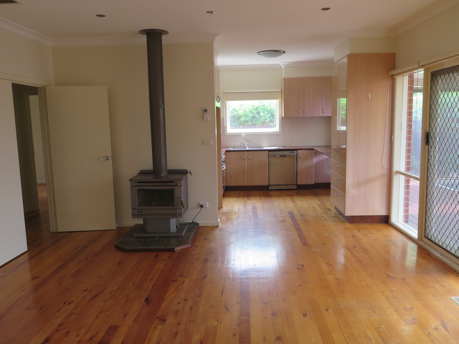 Gallery: 3/13 Dudley Avenue