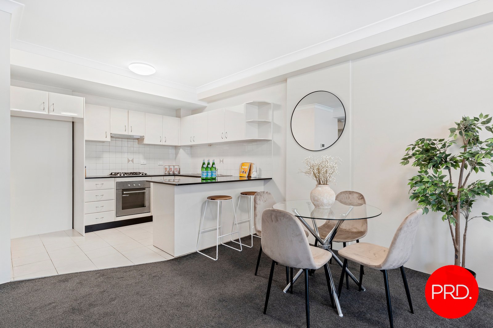 3/13 Hogben Street KOGARAH 6