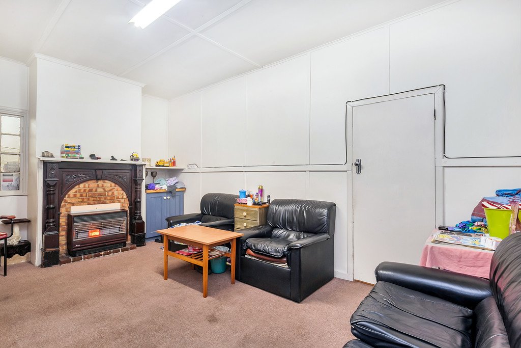 313 Humffray Street South GOLDEN POINT 2
