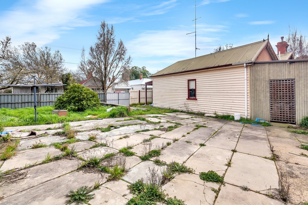 313 Humffray Street South GOLDEN POINT 8