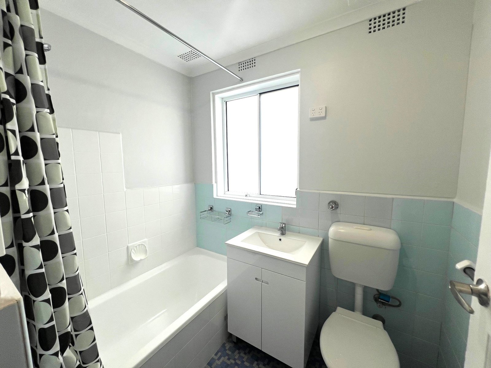 3/13 Ocean Street KOGARAH 6