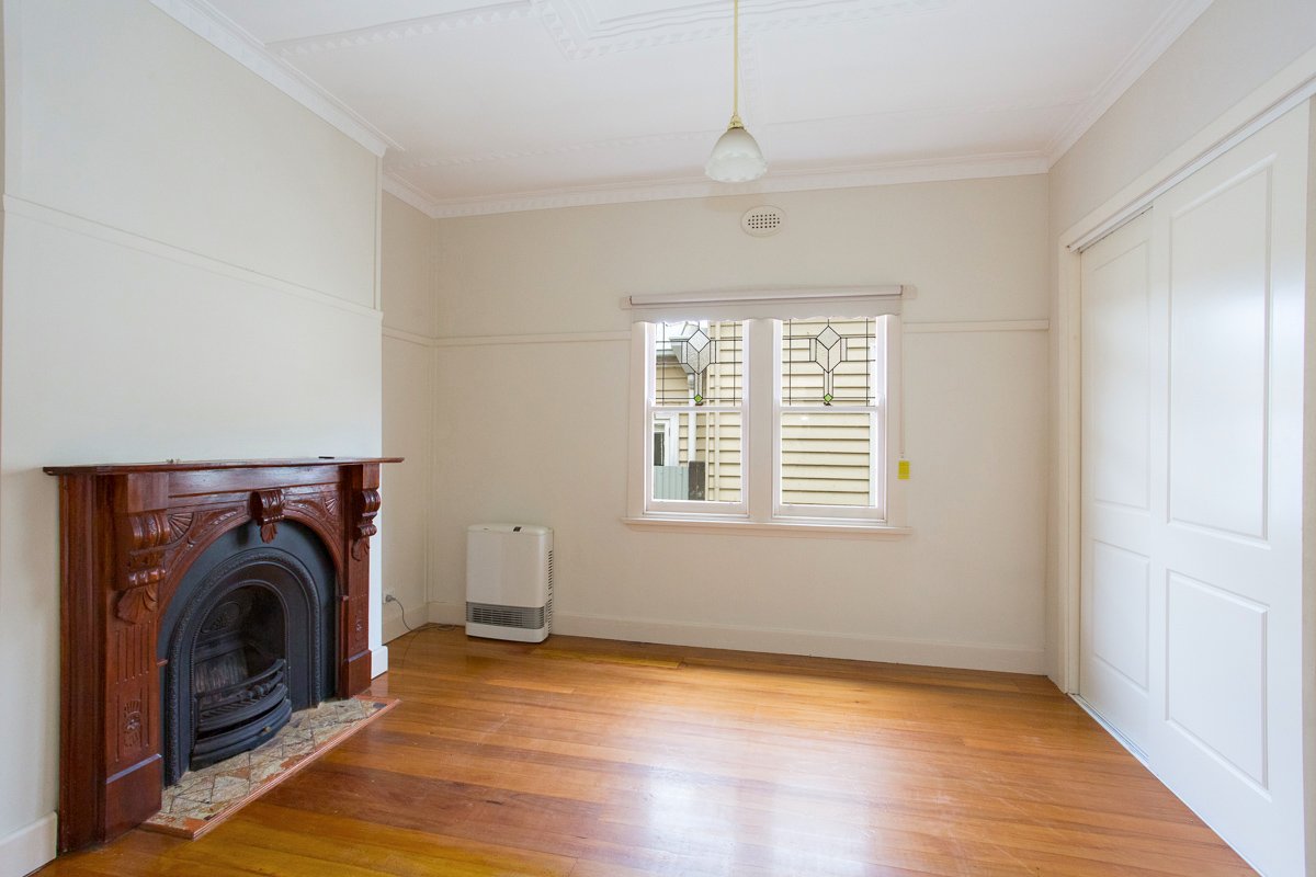 Gallery: 313 Raglan Street