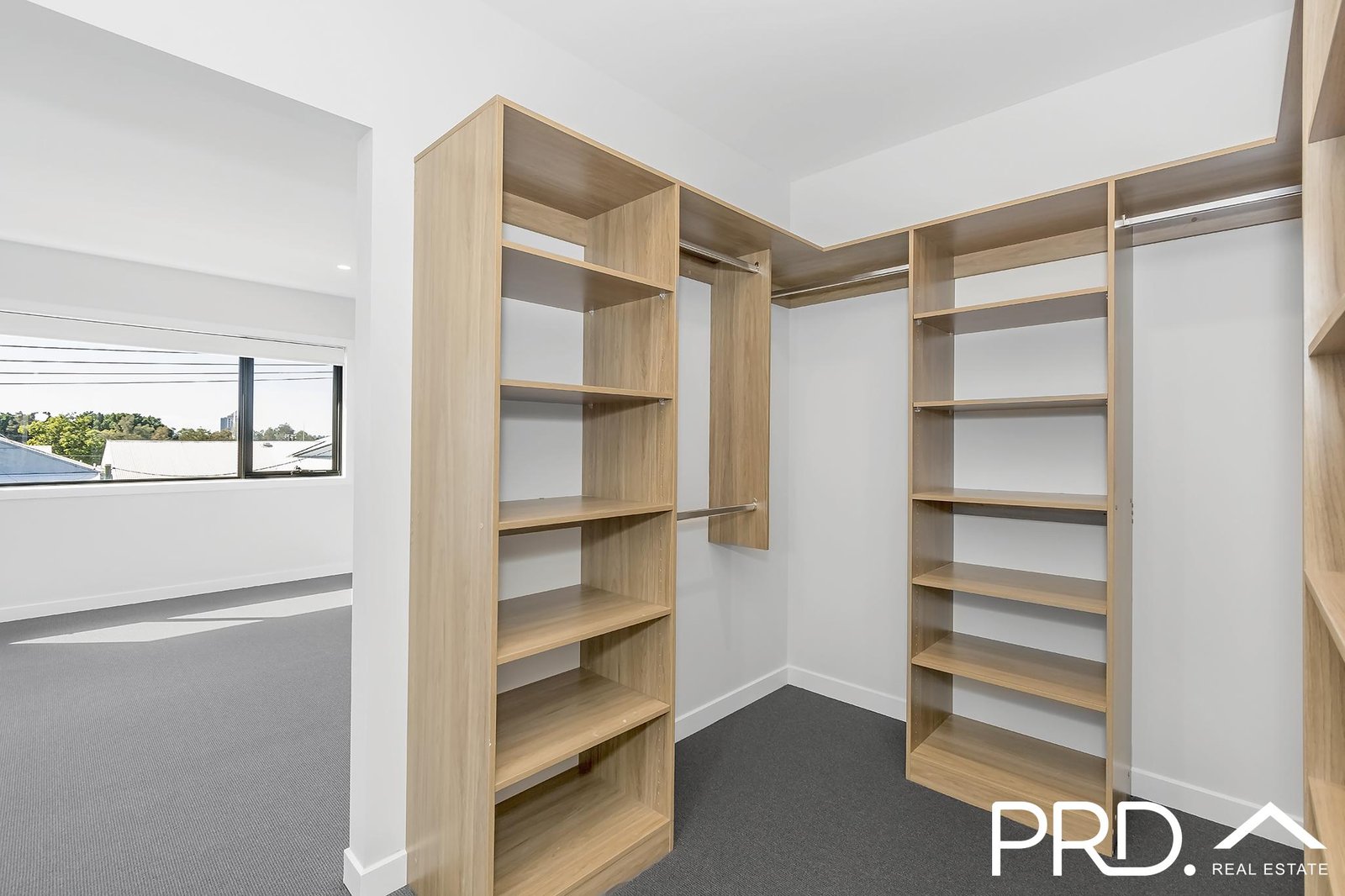3/13 Robert Street MUDGEERABA 9