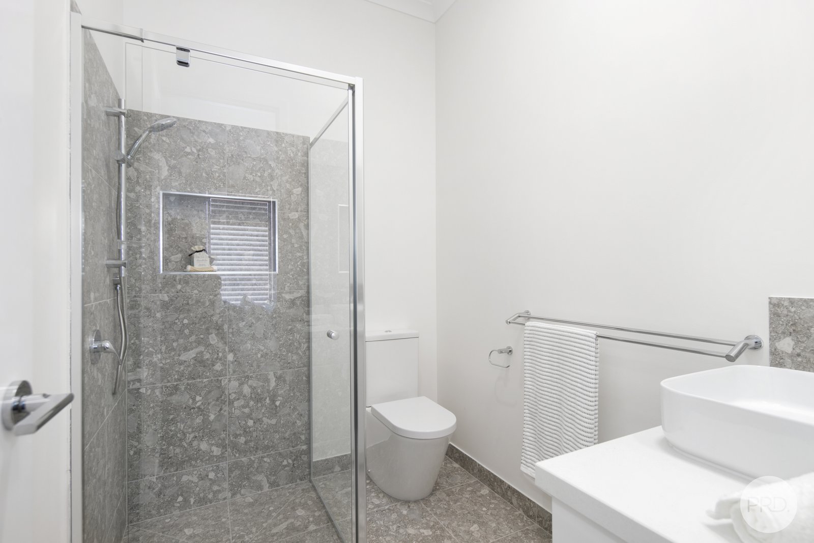 3/1304A Gregory Street LAKE WENDOUREE 12