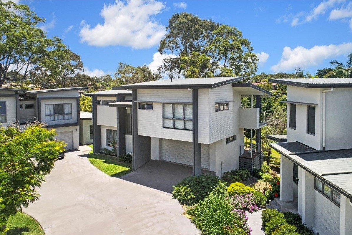 3/133 Benowa Road SOUTHPORT 2