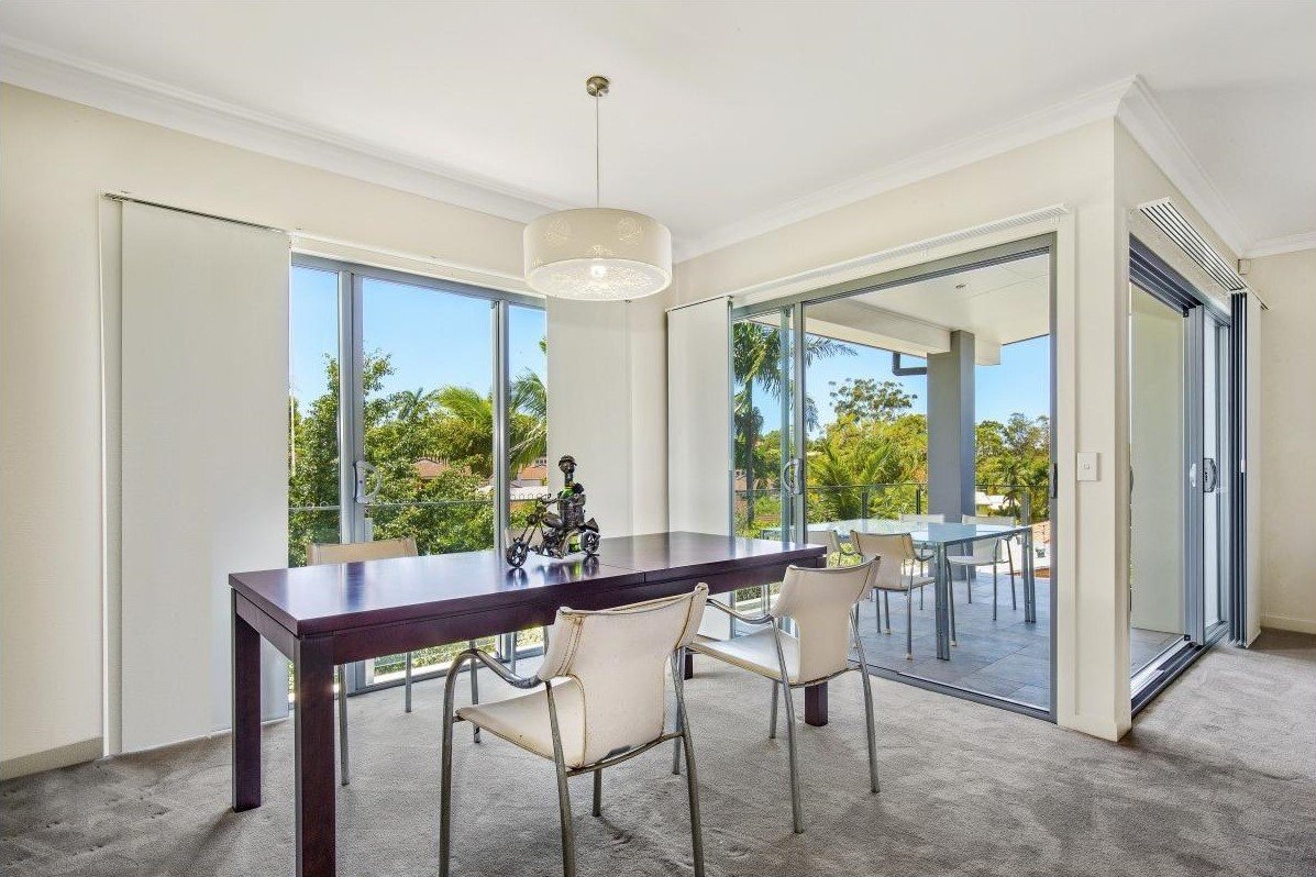 3/133 Benowa Road SOUTHPORT 4