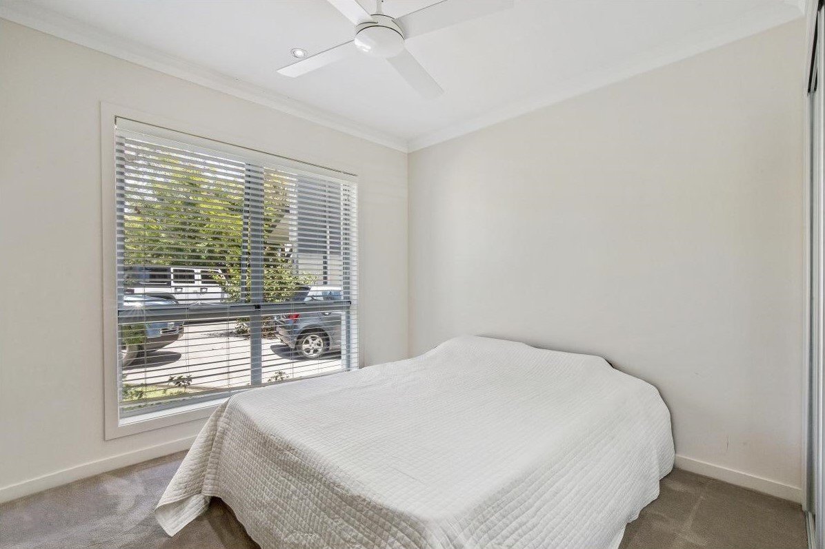 3/133 Benowa Road SOUTHPORT 9