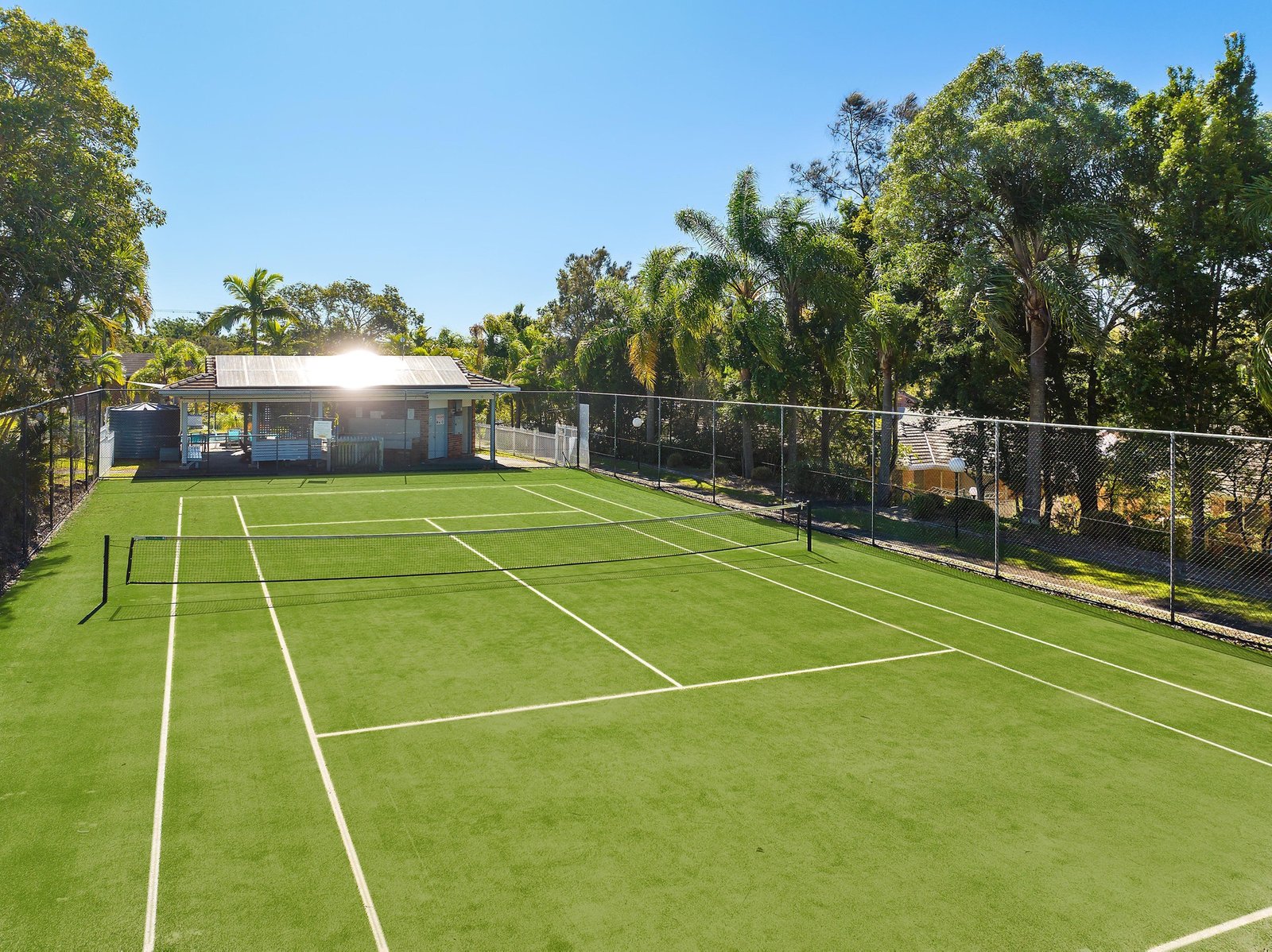 31/33 Edmund Rice Drive SOUTHPORT 12