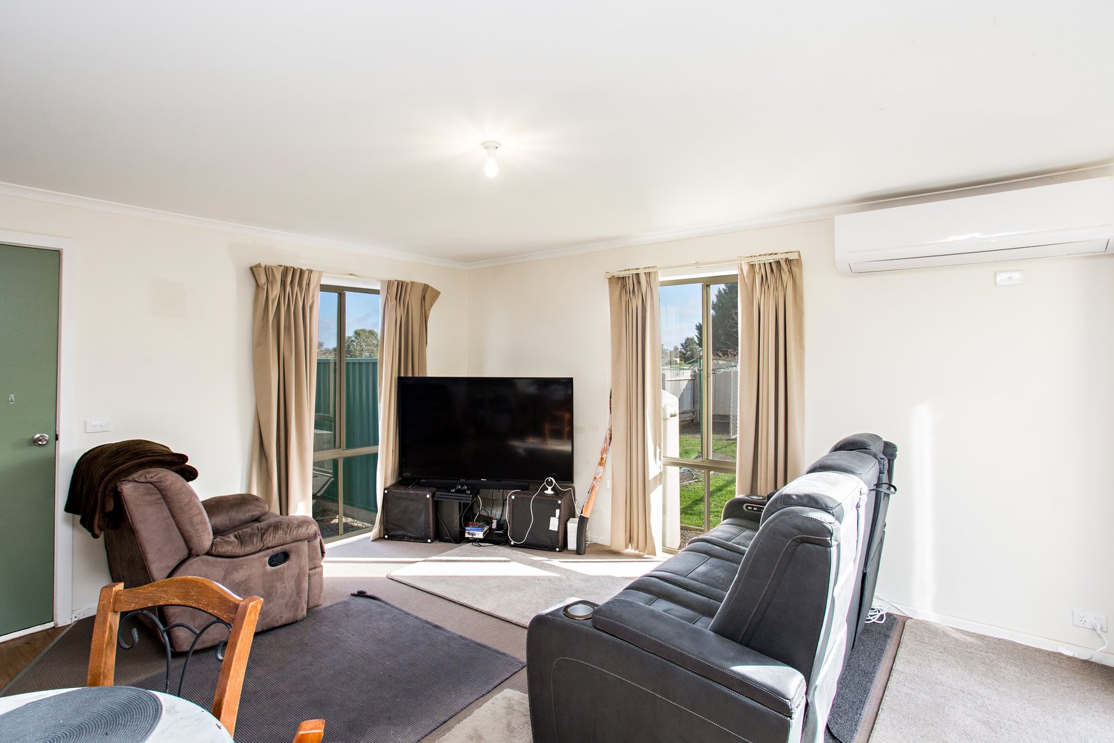 Gallery: 3/136 Clunes Road