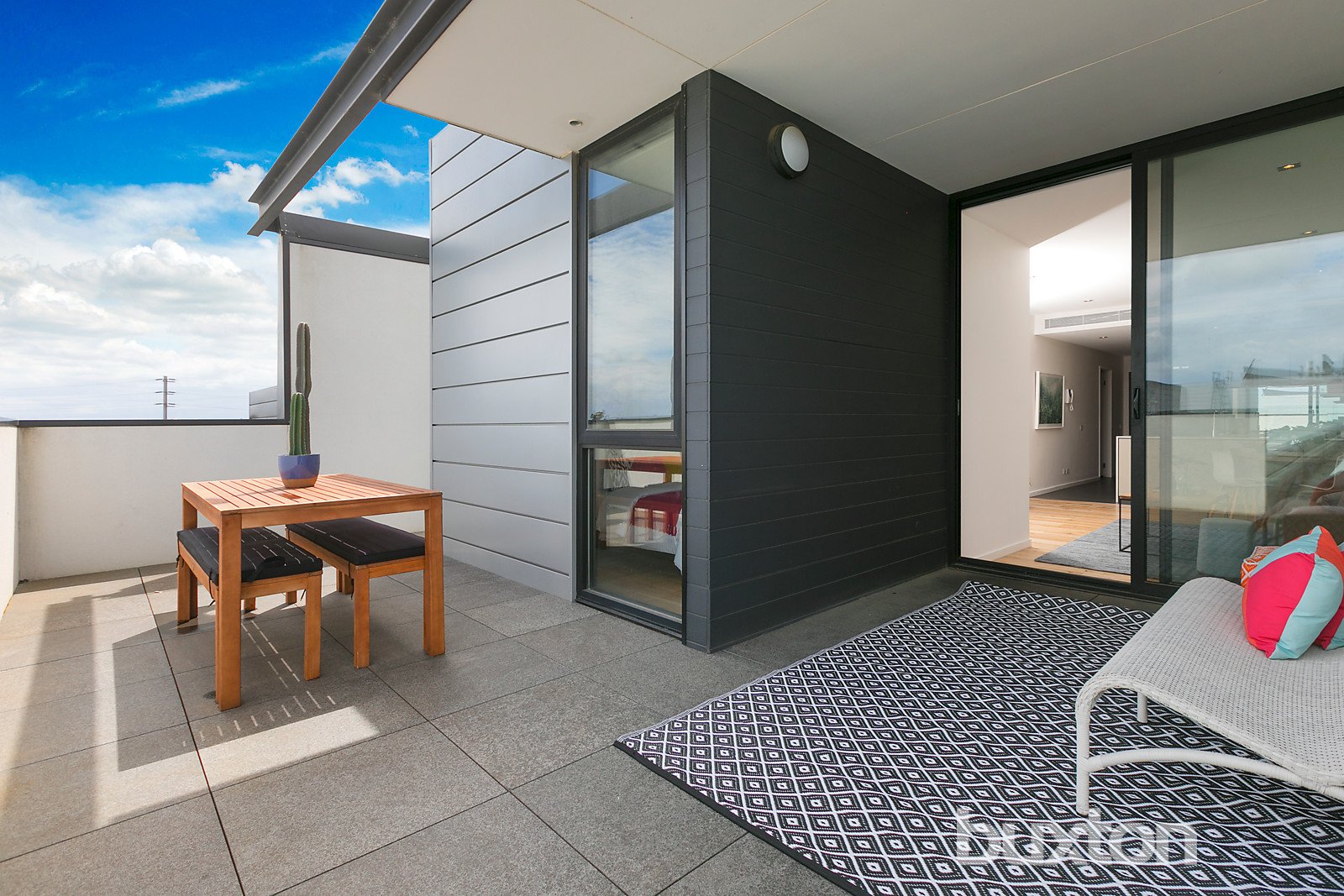 Gallery: 313/75 Graham Road