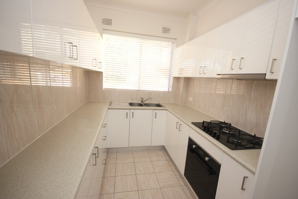 3/138 Chuter Avenue SANS SOUCI 5