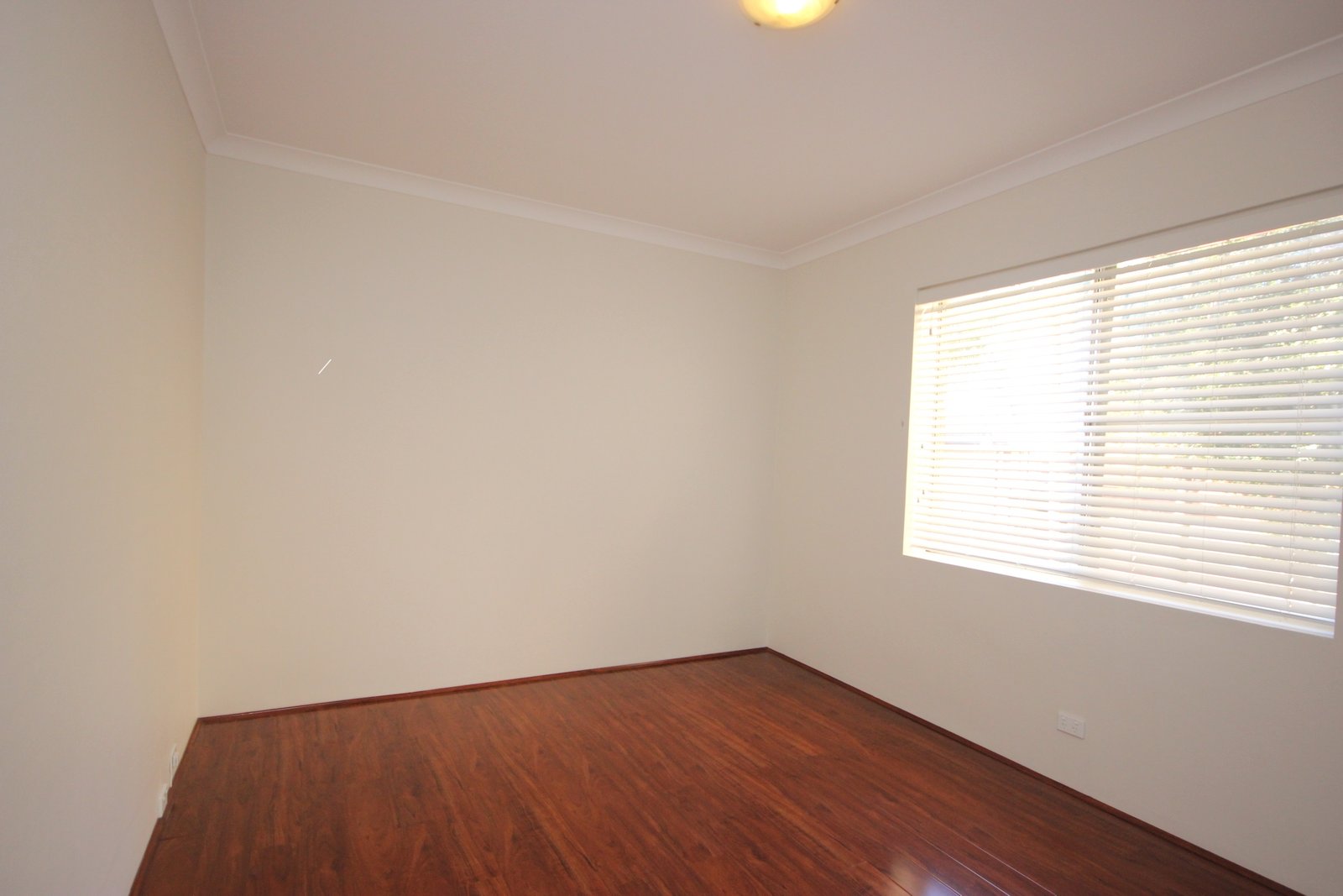 3/138 Chuter Avenue SANS SOUCI 6