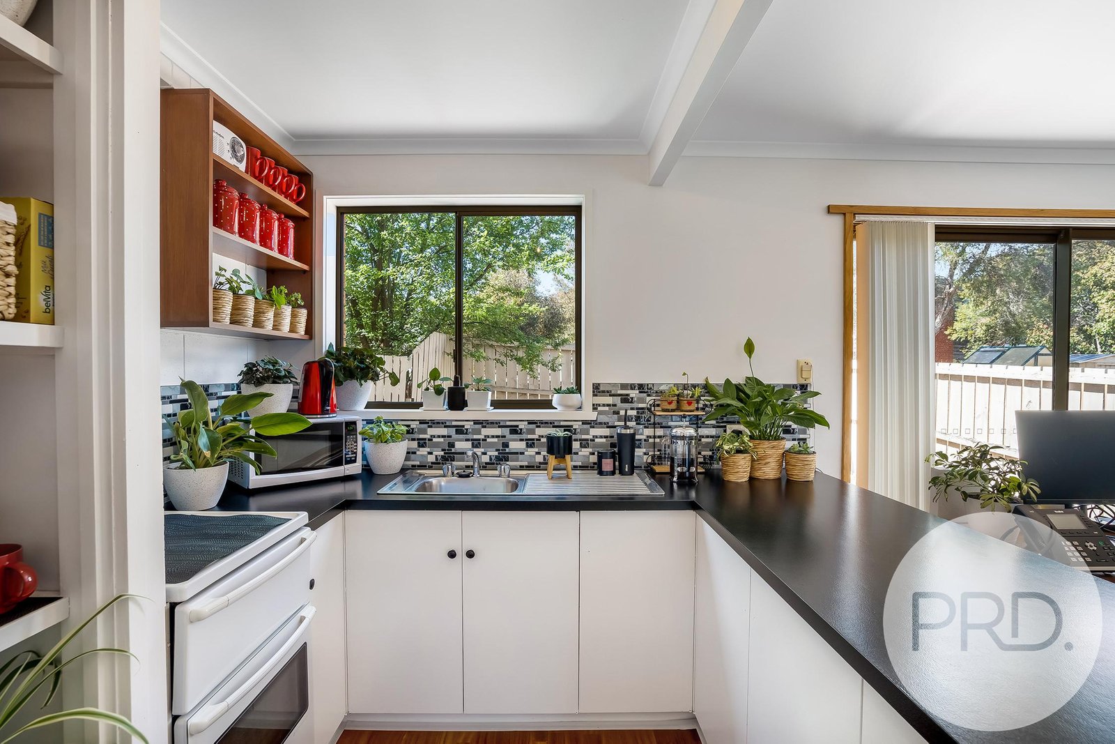 31/4 Clifford Court HOWRAH 13
