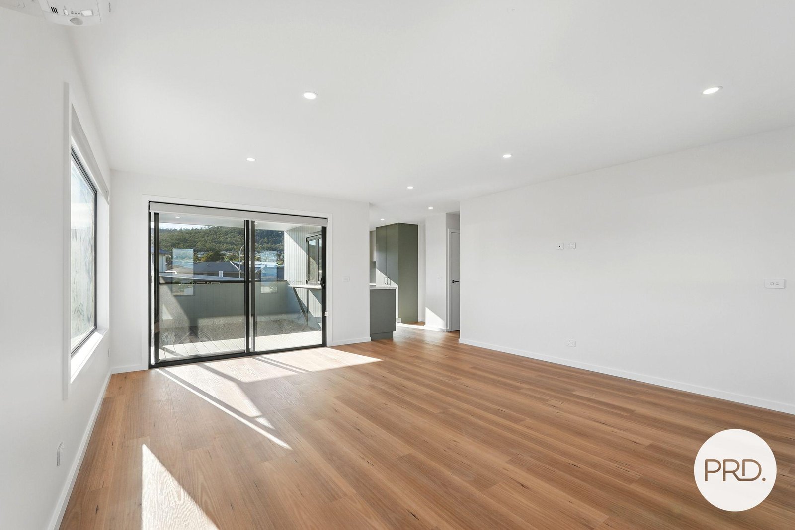 3/14 Dulcie Court OAKDOWNS 3