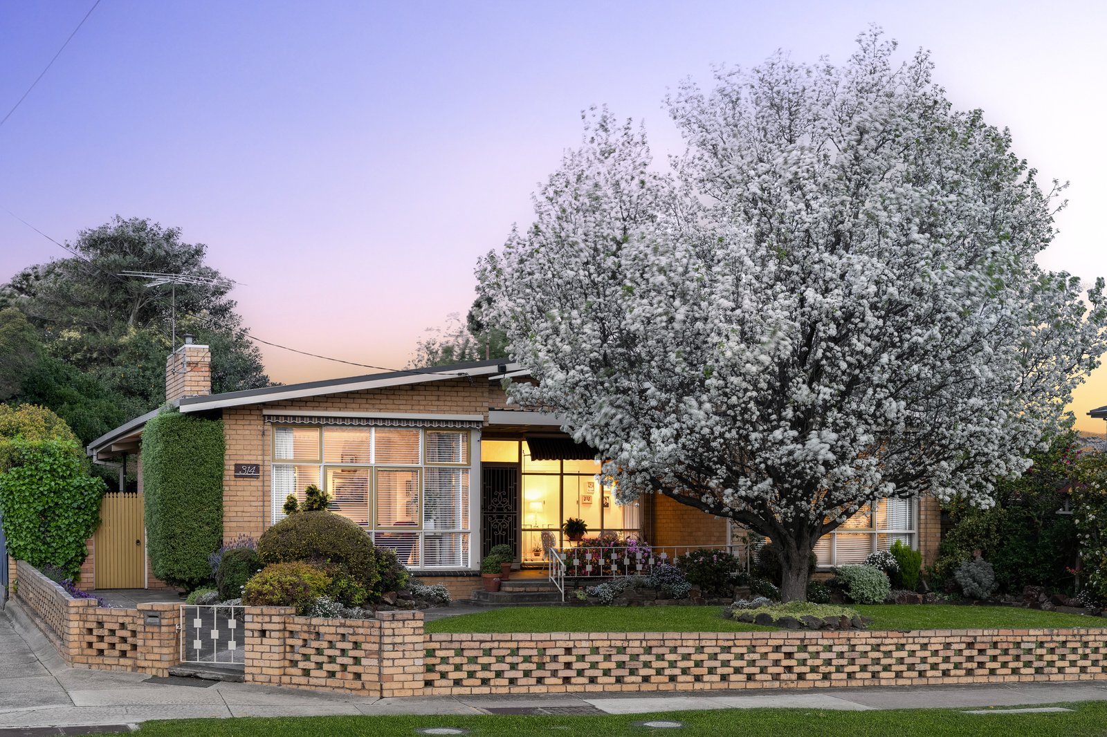 Gallery: 314 Huntingdale Road