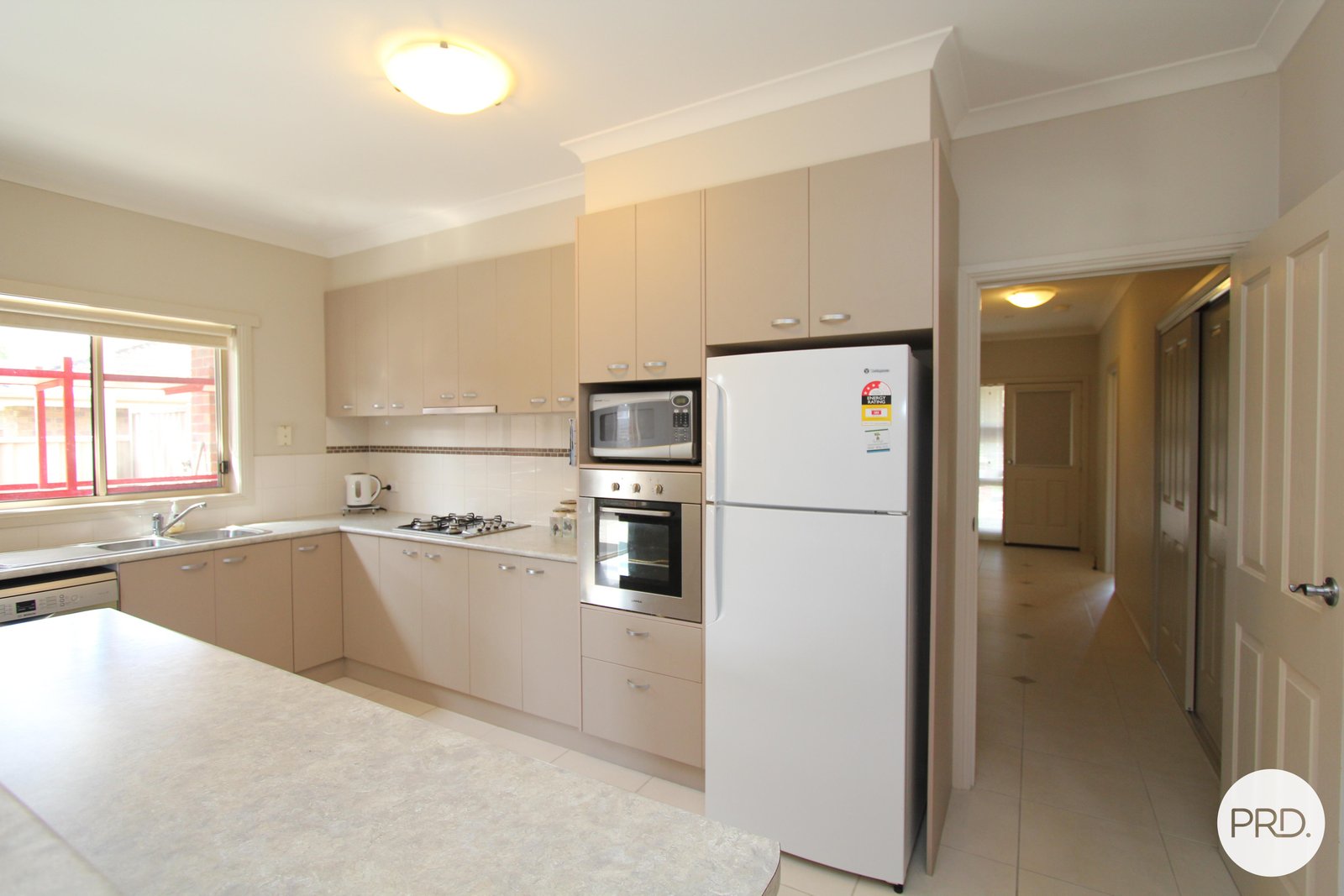314 Kinnersley Avenue CANADIAN 6