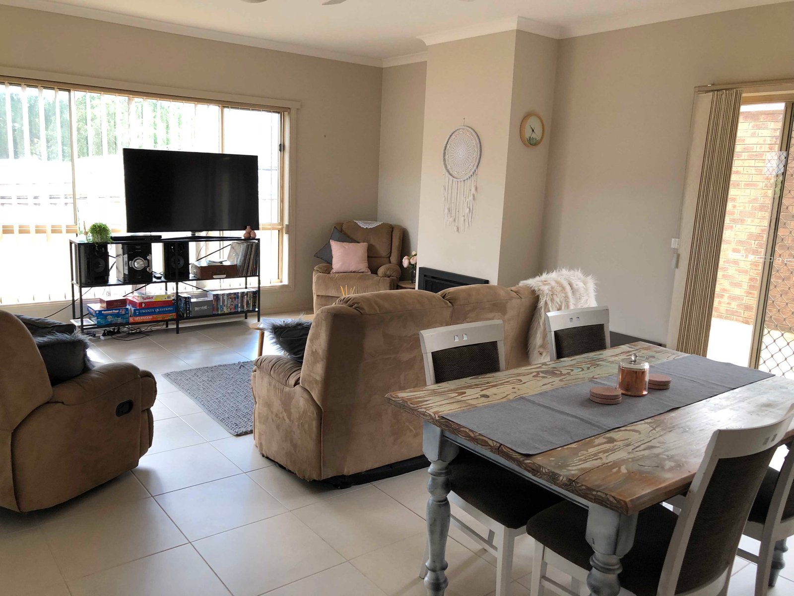 314 Kinnersley Avenue CANADIAN 7