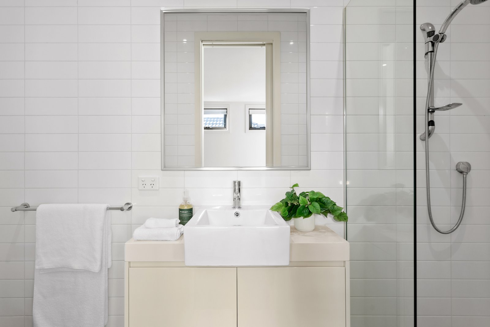 Real Estate and Property in 3/14 Nepean Highway, Brighton, VIC