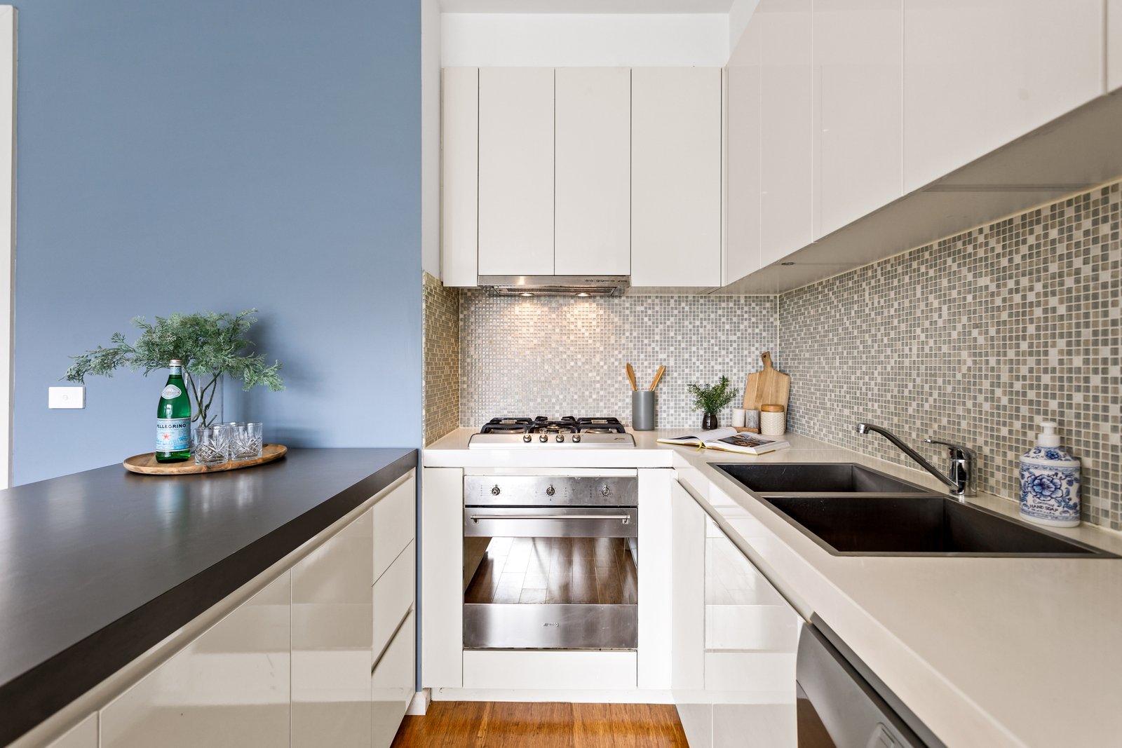 Real Estate and Property in 3/14 Nepean Highway, Brighton, VIC