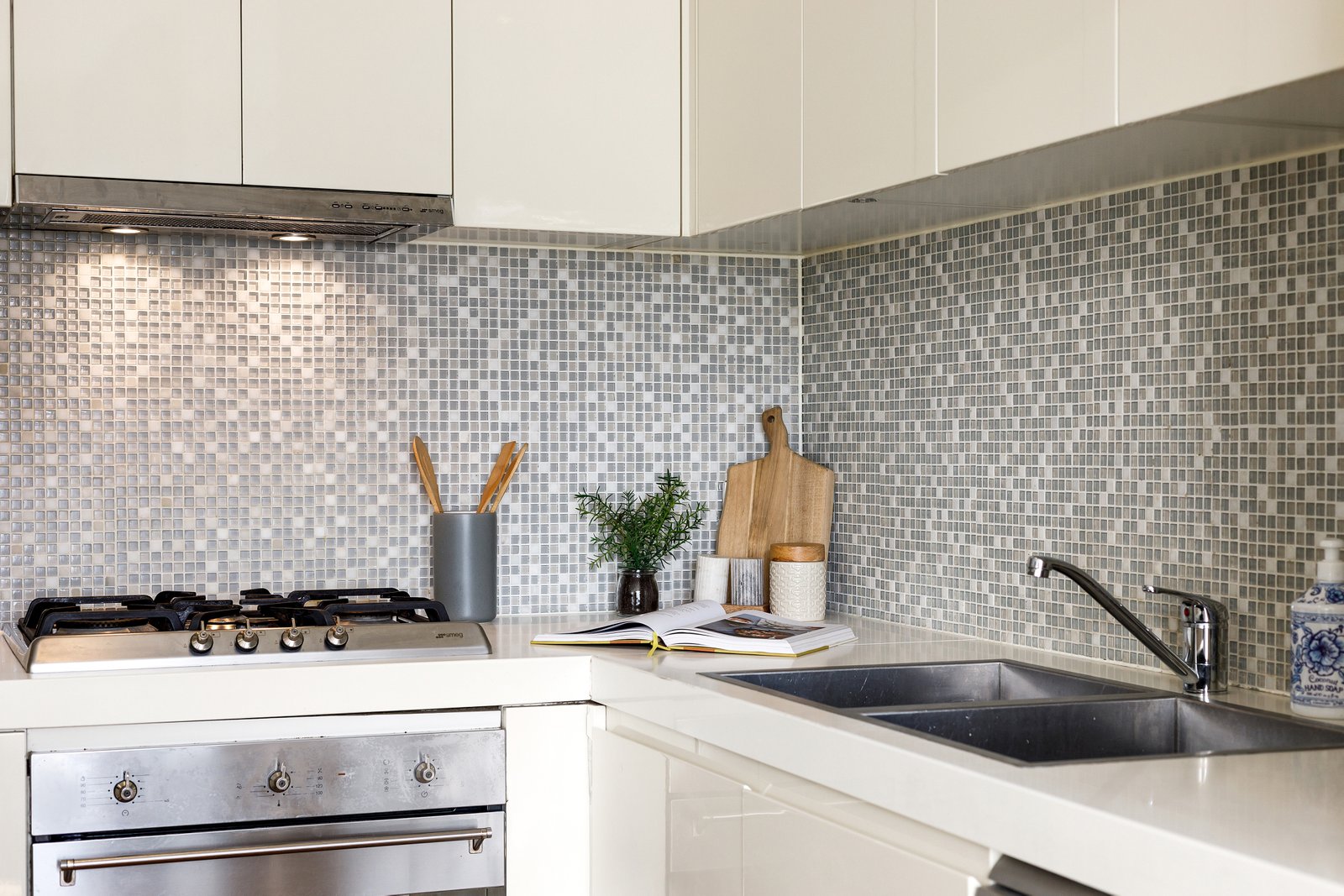 Real Estate and Property in 3/14 Nepean Highway, Brighton, VIC