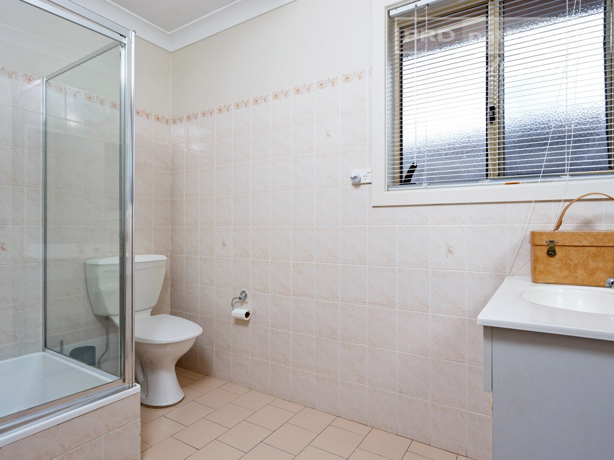 3/14 Wewak Street ASHMONT 8