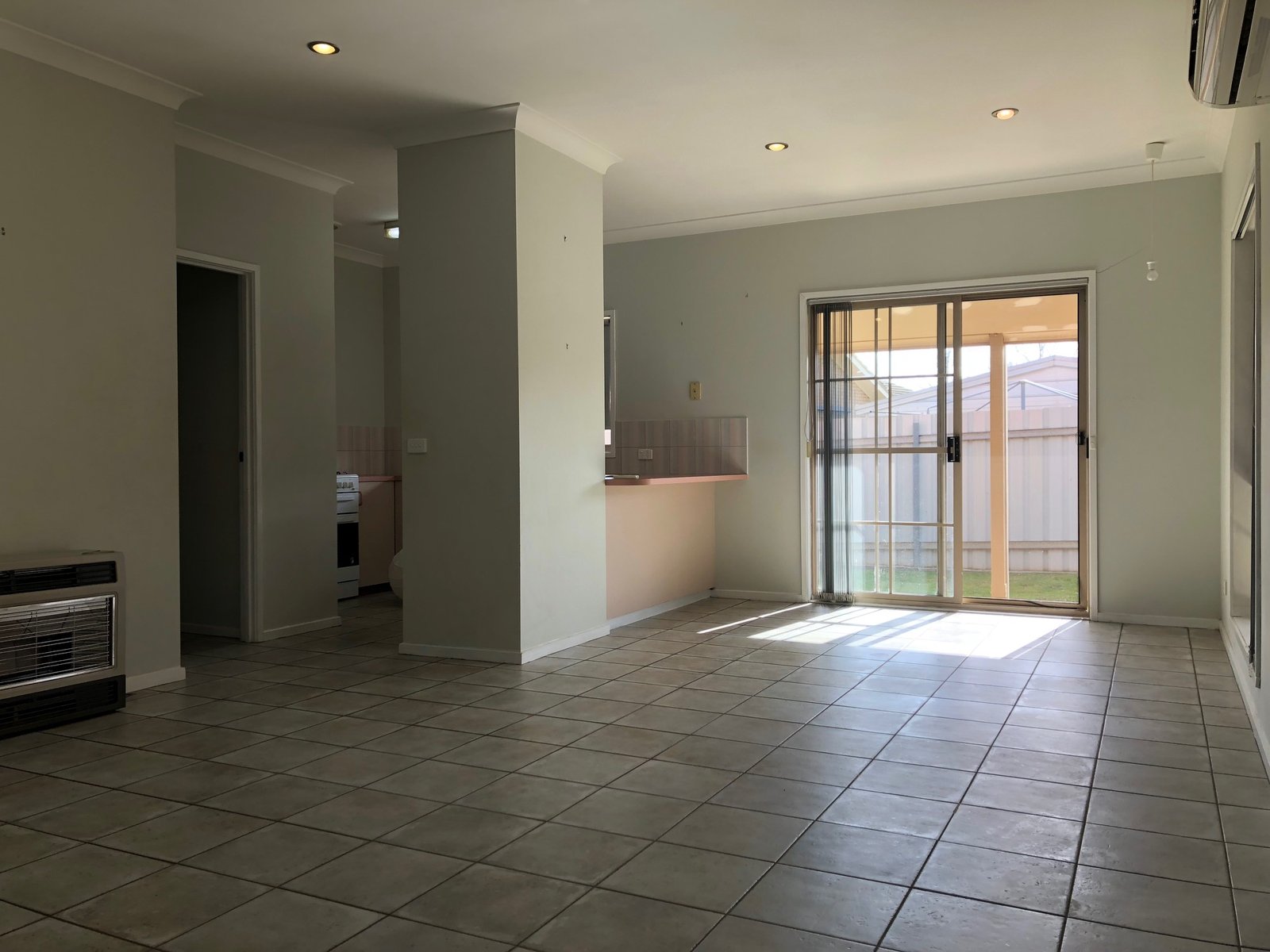 3/140 Benyon Street ALBURY 3