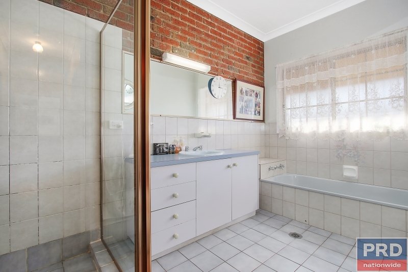 3/140 Benyon Street EAST ALBURY 8
