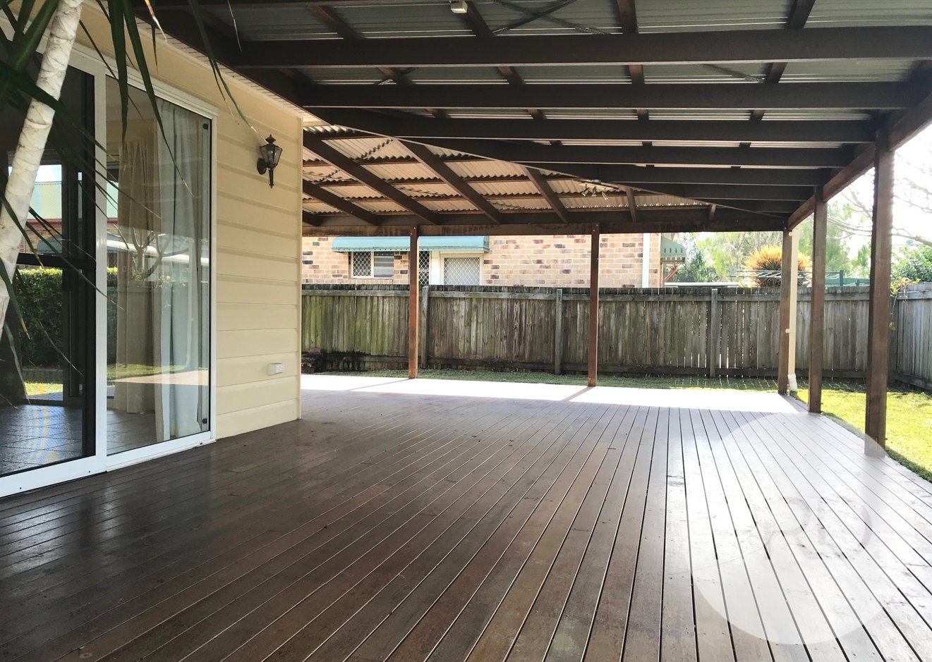 31/40 Blaikie Street  "The Avenues"  HENDRA 11
