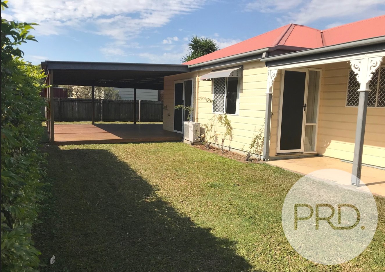 31/40 Blaikie Street  "The Avenues"  HENDRA 12