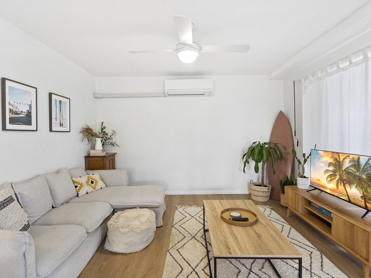 3/141 George Street West  BURLEIGH HEADS 7