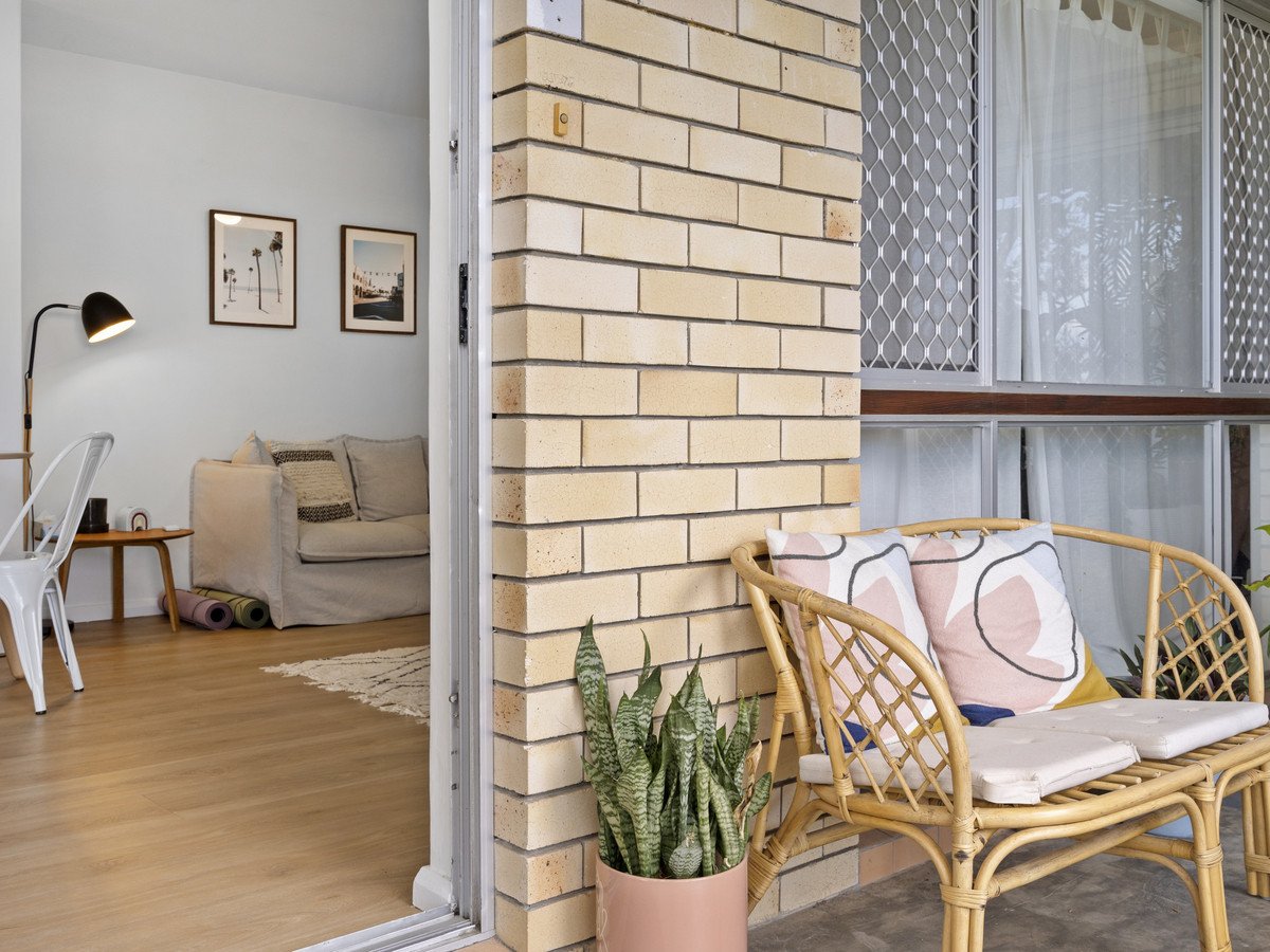 3/141 George Street West  BURLEIGH HEADS 11