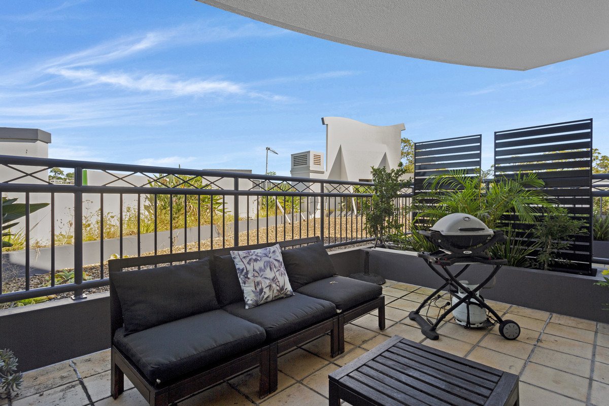 31/437 Golden Four Drive Tugun 6