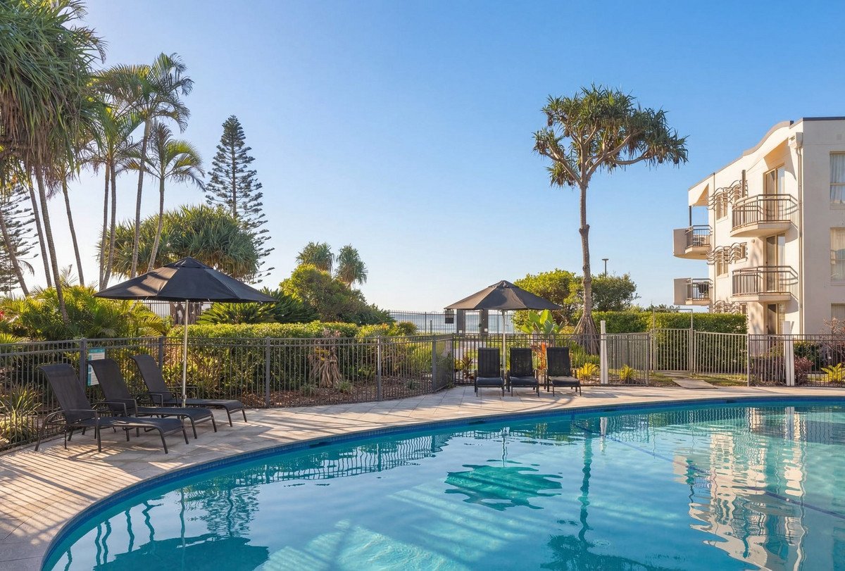 31/437 Golden Four Drive Tugun 1