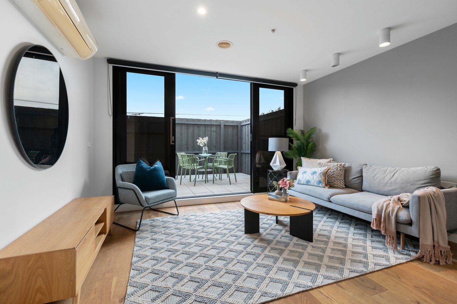 Gallery: 3/144 Collins Street