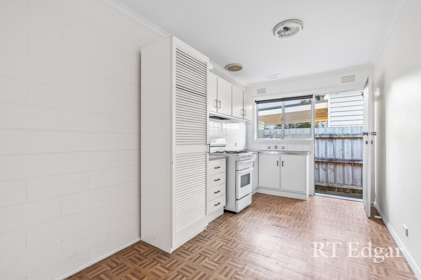 Real Estate and Property in 3/145 Perry Street, Fairfield, VIC