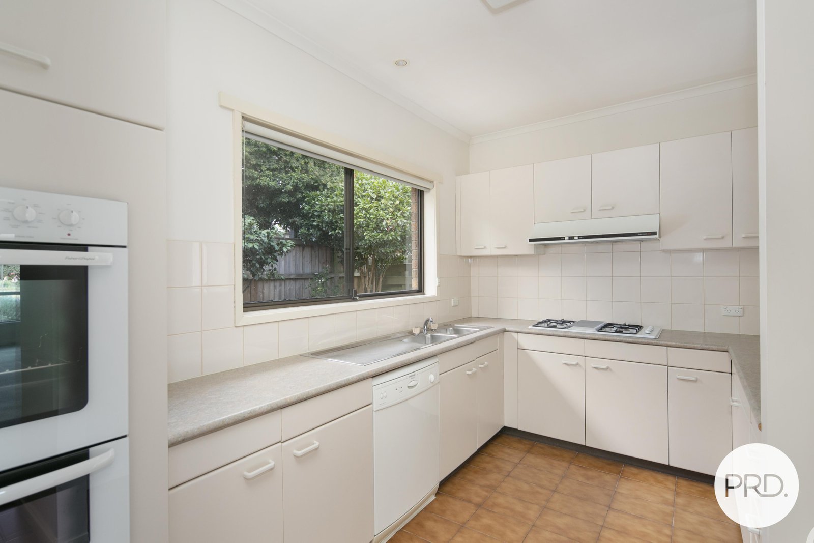 3/147 Wendouree Parade LAKE WENDOUREE 3