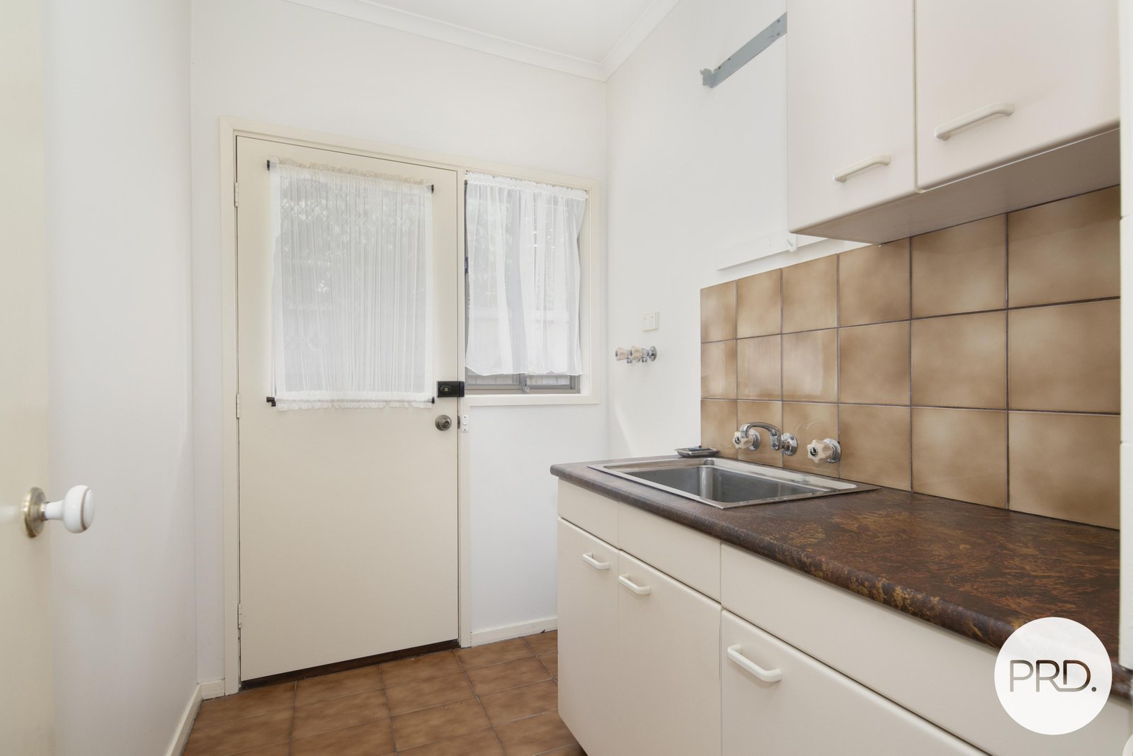 3/147 Wendouree Parade LAKE WENDOUREE 9
