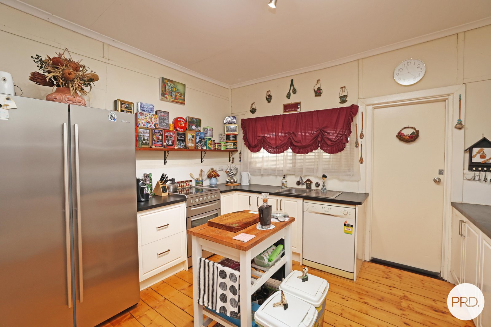 3148 Benetook Avenue IRYMPLE 6