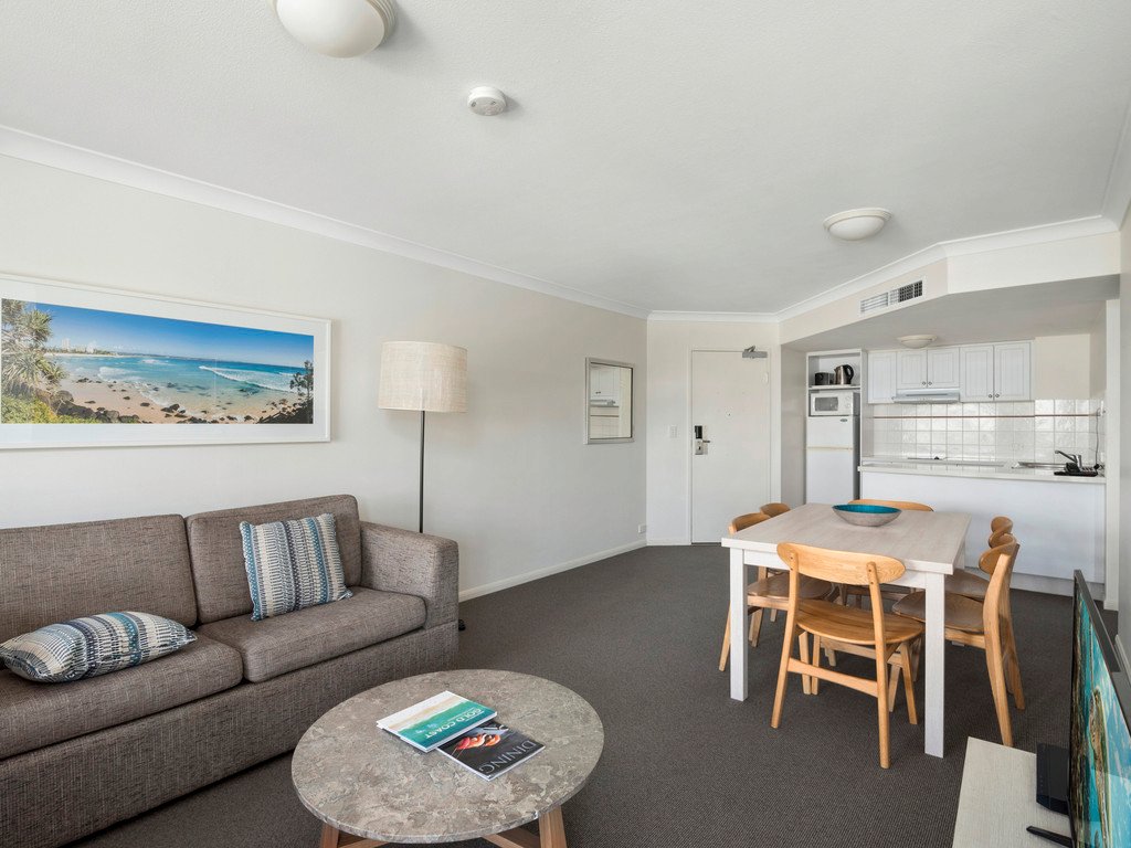 315-317/99 Griffith Street COOLANGATTA 7