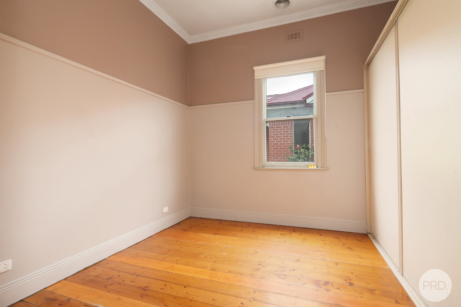 315 Armstrong Street North SOLDIERS HILL 8