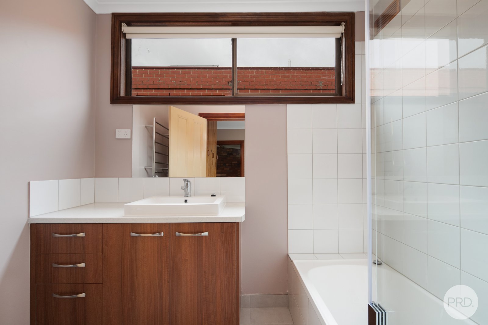 315 Armstrong Street North SOLDIERS HILL 9