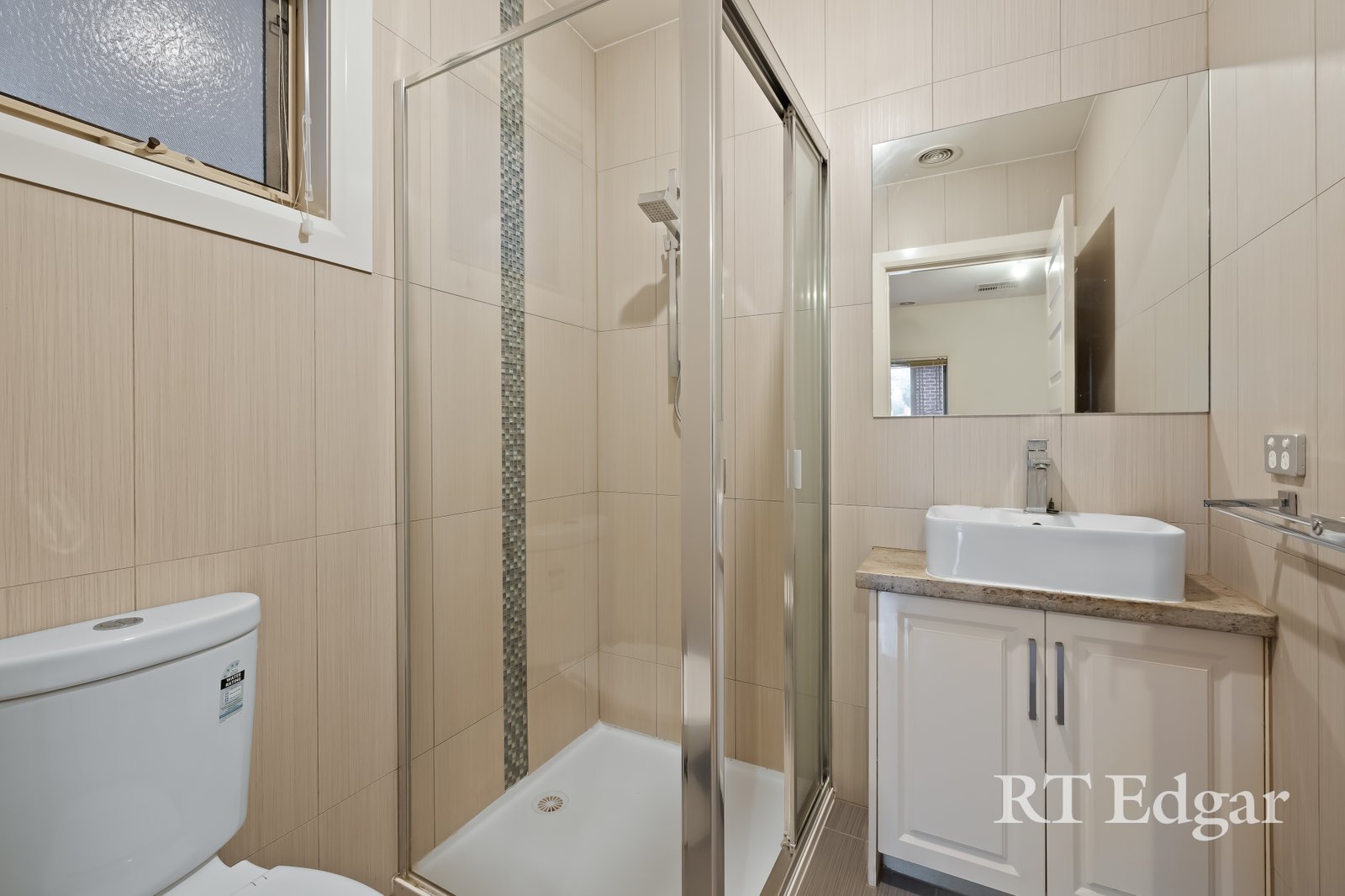 Real Estate and Property in 3/15 Collins Street, Preston, VIC